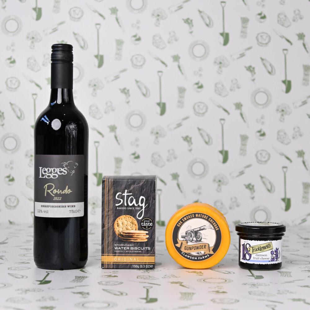 English red wine and cheese hamper