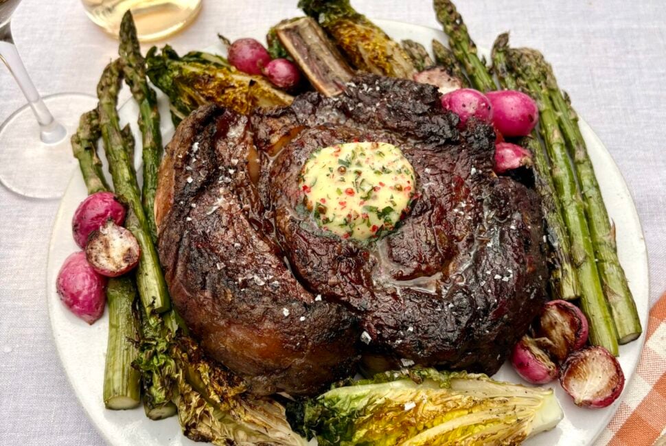 BBQ Tomahawk with tarragon and pink peppercorn butter